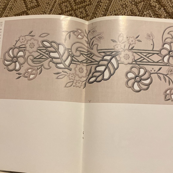 Husqvarna Viking Venetian Embroidery’s by Margitt Grimm No. 165 - Picture 10 of 11